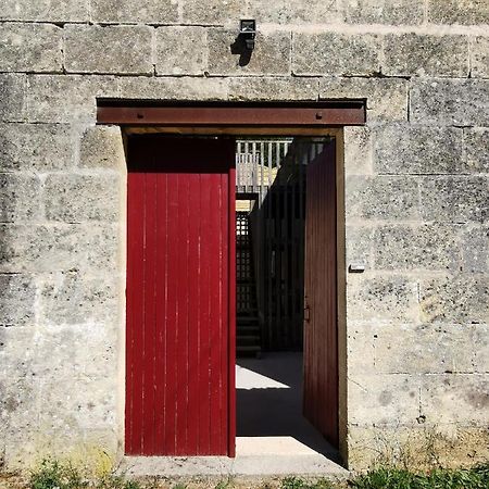 Gite De Charme Au Coeur De L'Entre-Deux-Mers Haux  Экстерьер фото